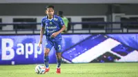 Bek Persib Frans Putros Puji Beckham Putra: Menikmati Kerja Sama di Lapangan